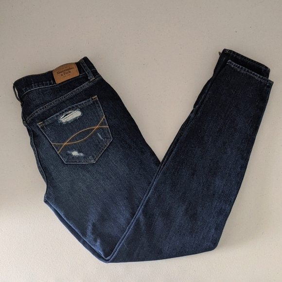 Abercrombie & Fitch Jeans - Picture 1 of 6